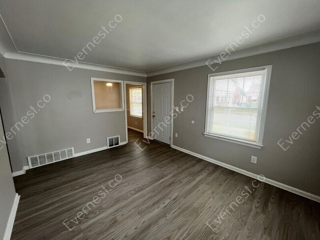 Building Photo - 17499 Flint St
