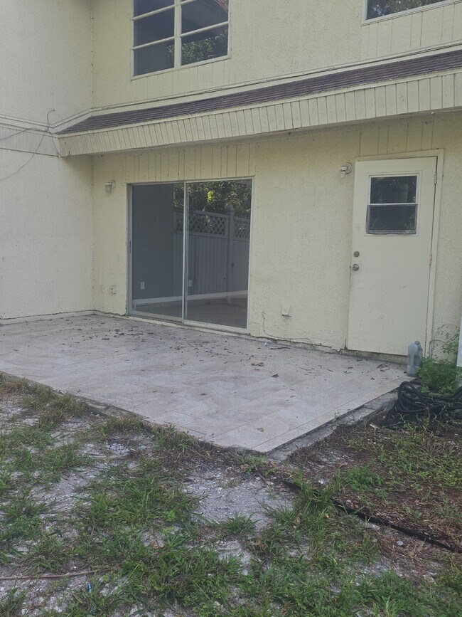 Foto del edificio - 236 Barlow Ave