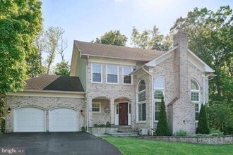 Building Photo - 9502 Vinnia Ct