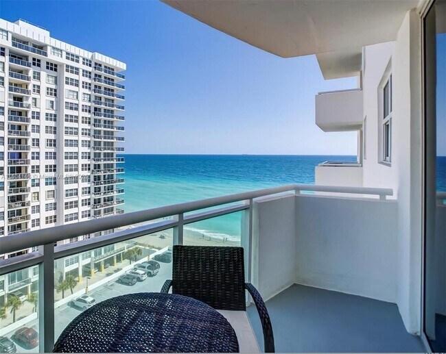 Building Photo - 3001 S Ocean Dr