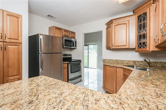 Foto del edificio - 820 E Flag Ln