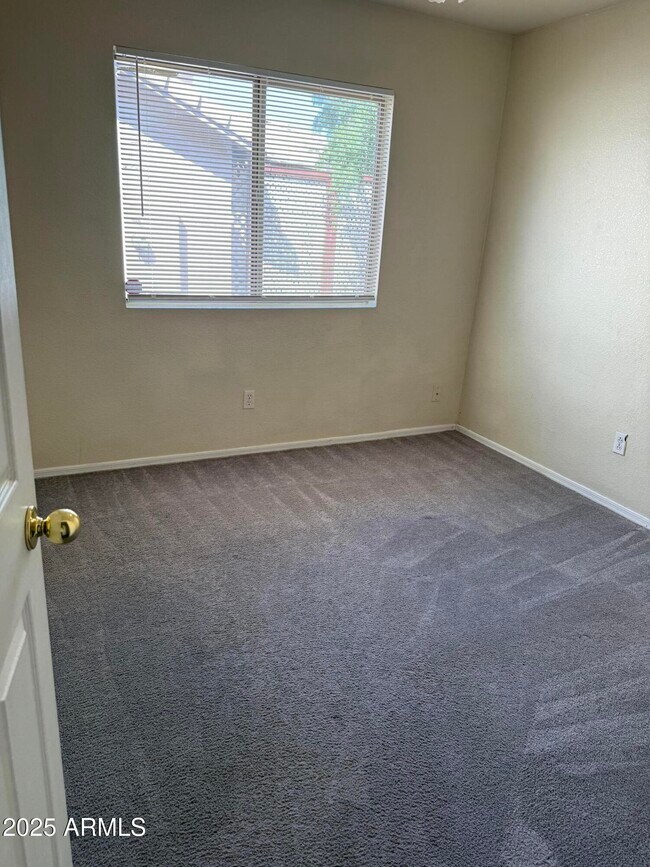 Foto del edificio - 11323 W Seldon Ln