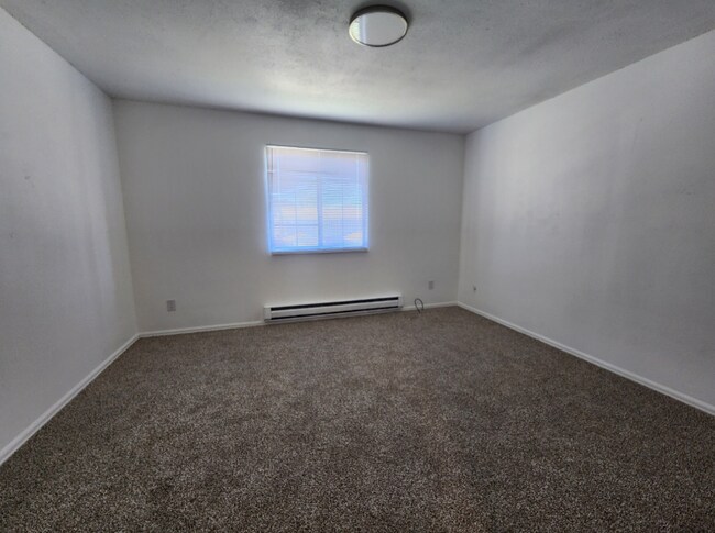 Building Photo - 43 Castle Royal Dr