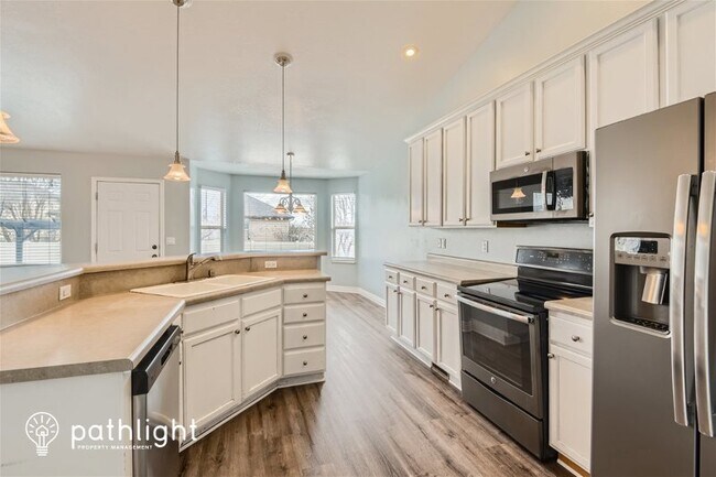 Building Photo - 4628 West Seminole Circle S, Riverton, UT,...