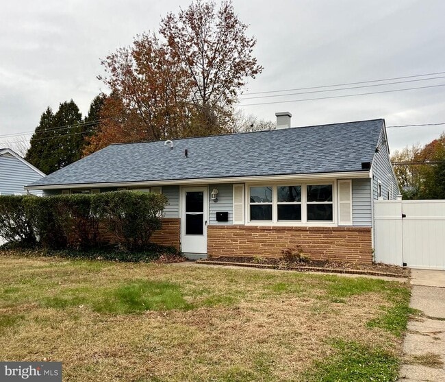 Foto del edificio - 185 Edge Ave