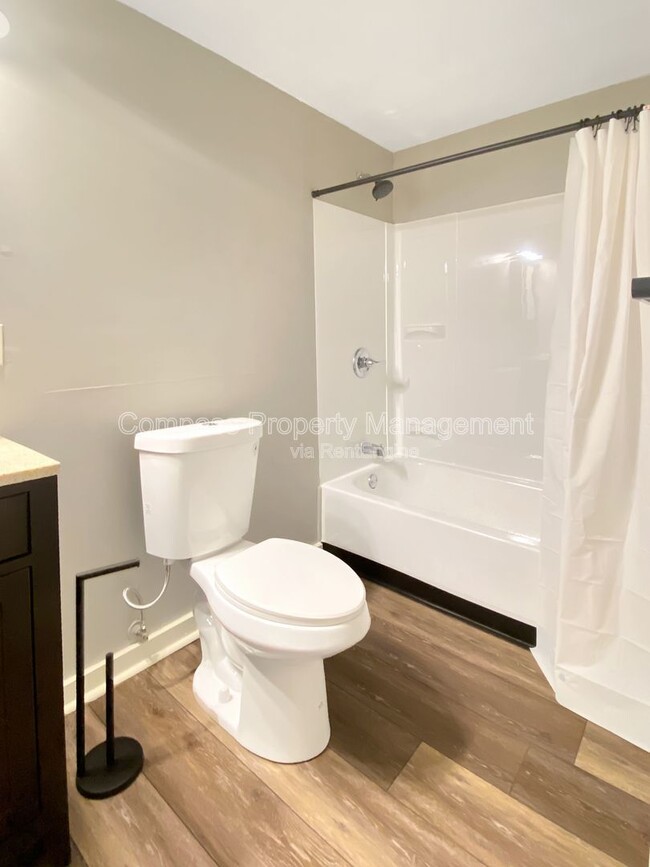 Foto del edificio - 921 Fulton St E