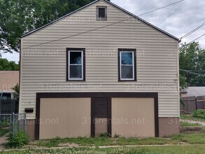 Building Photo - 157 Millwood N