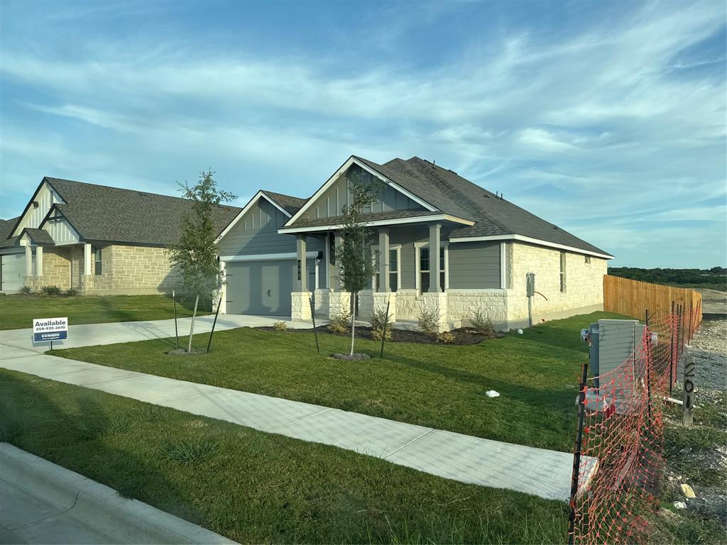 Building Photo - 205 Creekfall Rd