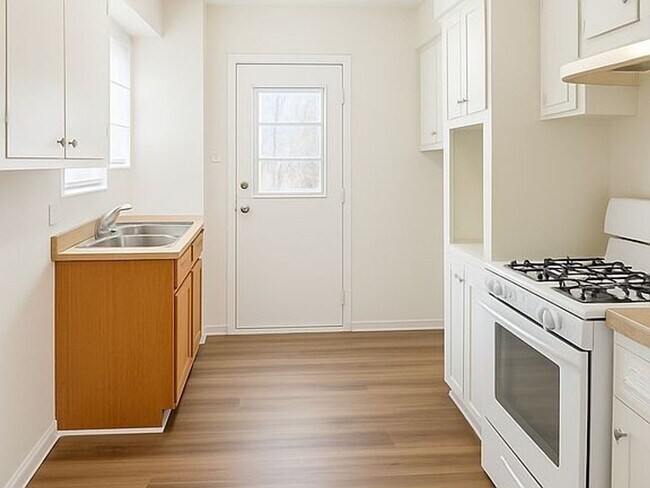 Foto del edificio - 2 Bedroom Bakersfield Beauty!