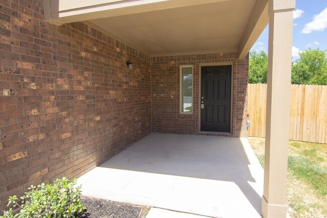 Building Photo - 8210 Tesoro Hills