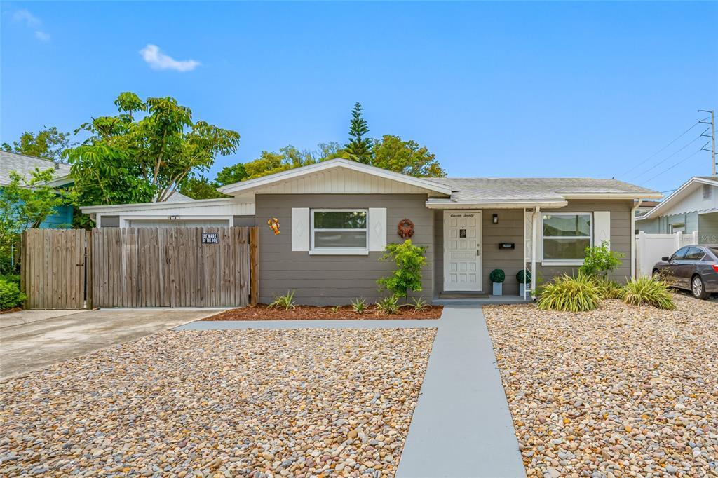 Foto principal - 1120 45th St N