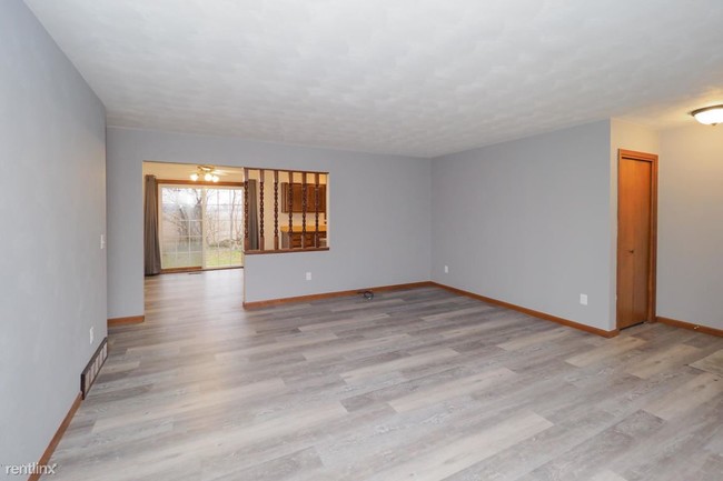Building Photo - 3 br, 2 bath House - 18775 Moorepark Rd