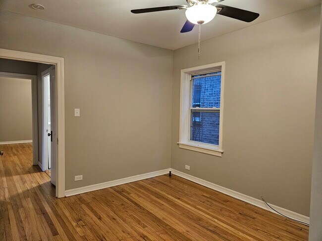 Foto del edificio - 2207 W Rosemont Ave