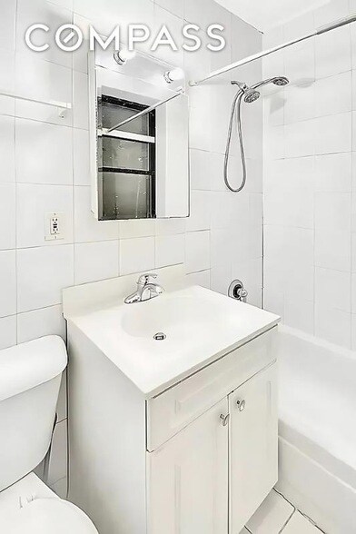 Foto del edificio - 422 Amsterdam Ave