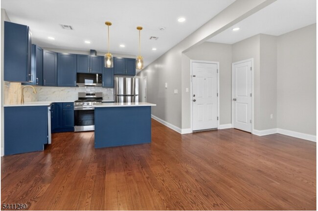 Foto del edificio - 579 S 12th St