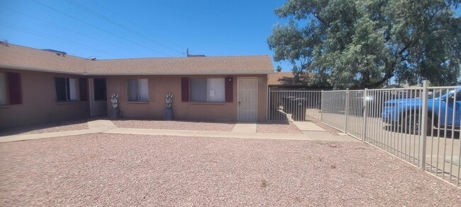 Building Photo - 4651 E Caballero St