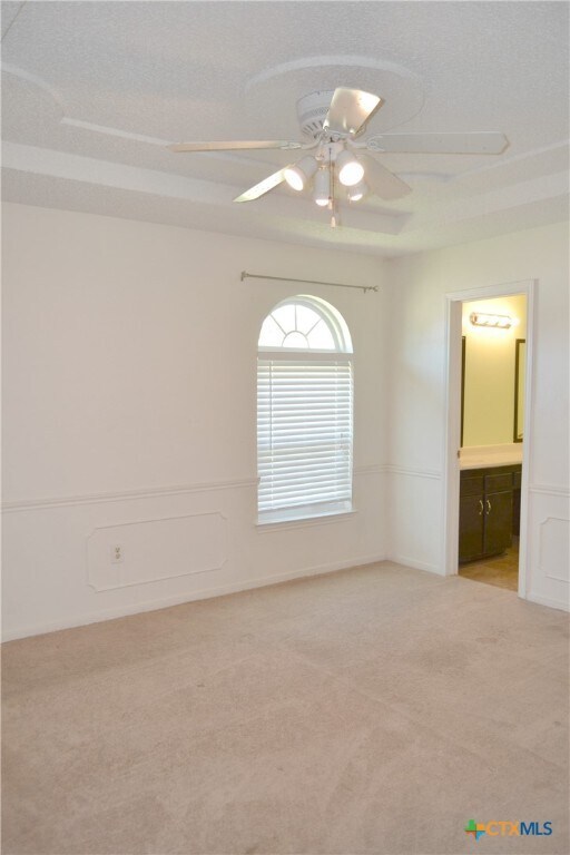 Foto del edificio - 2401 Ridglea Ct