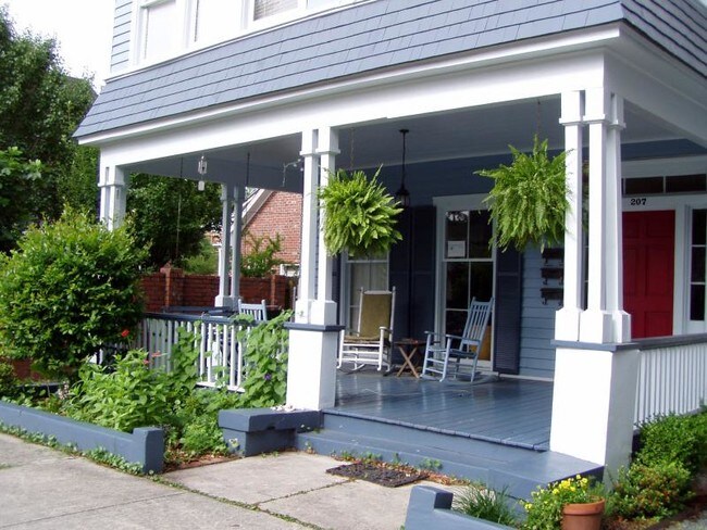 Building Photo - 207 N 7th St