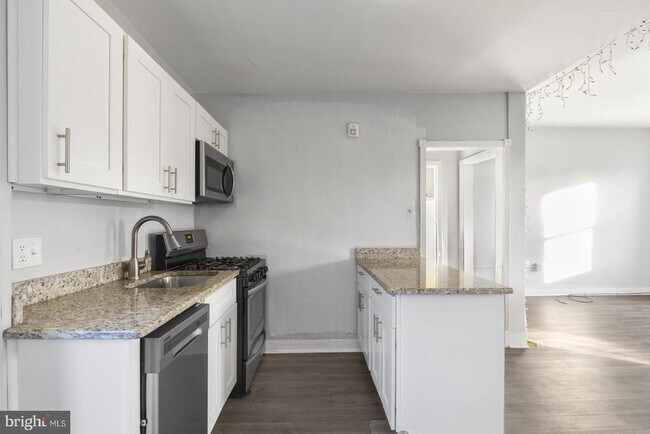 Foto del edificio - 1735 W Oxford St