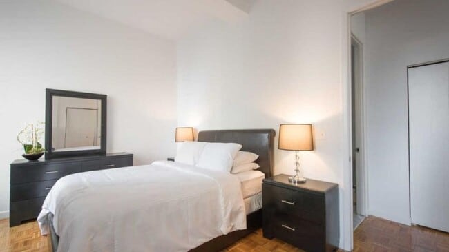 Building Photo - 3 bedroom in NEW YORK NY 10004