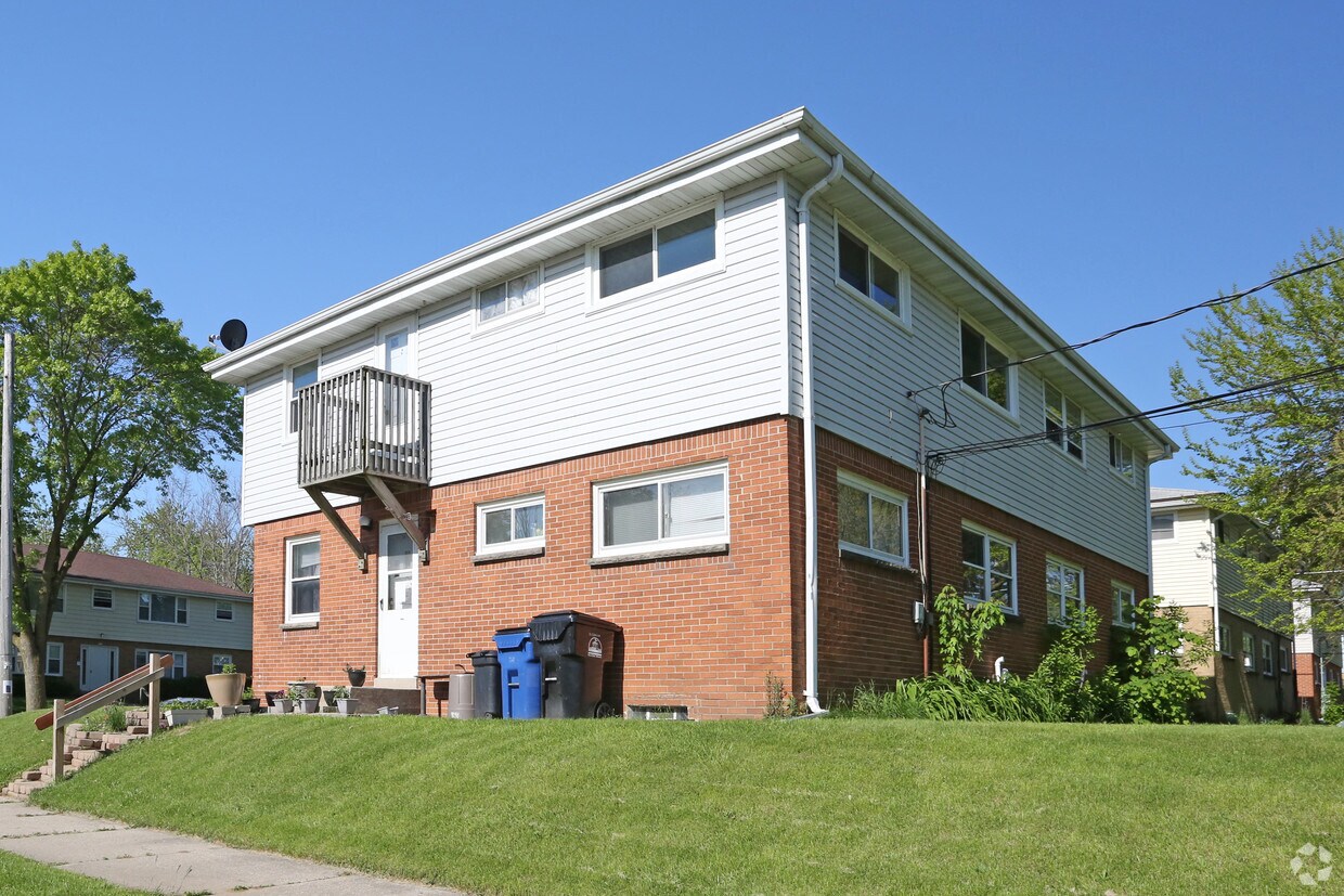 Building Photo - 500 Greenfield Rd