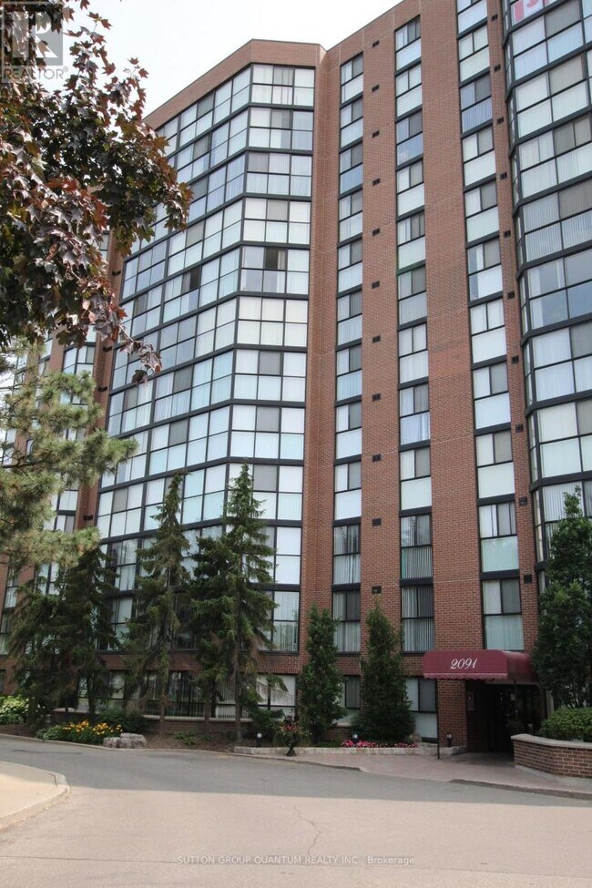 Building Photo - 2091-2091 Hurontario St