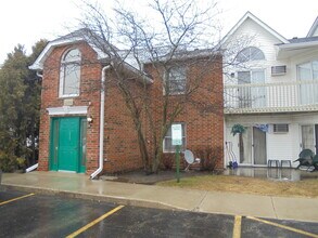 Building Photo - 1334 Cunat Ct