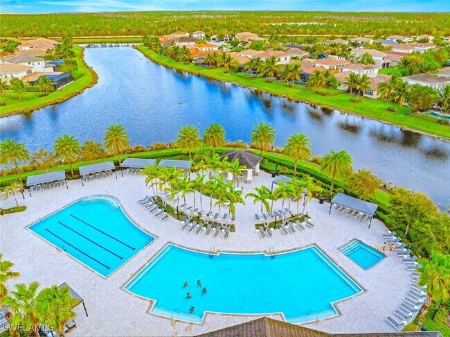 Foto del edificio - 4171 Crescent Ct