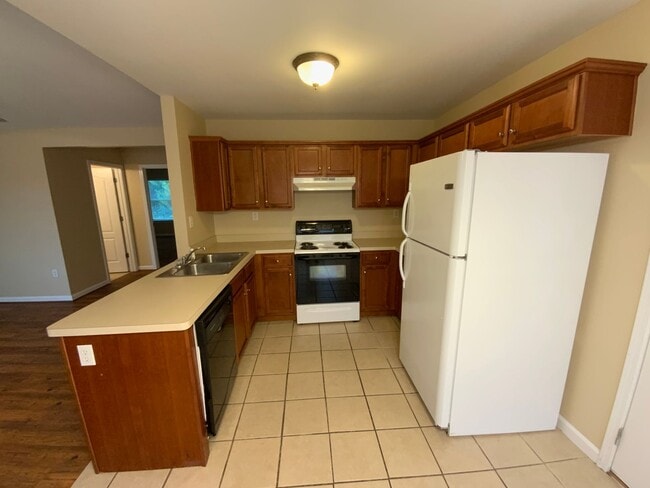 Foto del edificio - 10-12 Chesney Drive