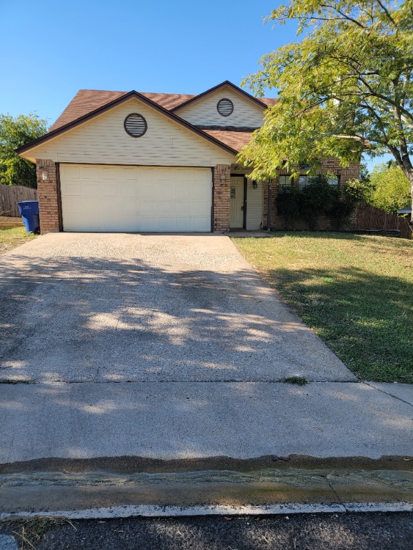 Building Photo - 704 Atkinson Ave