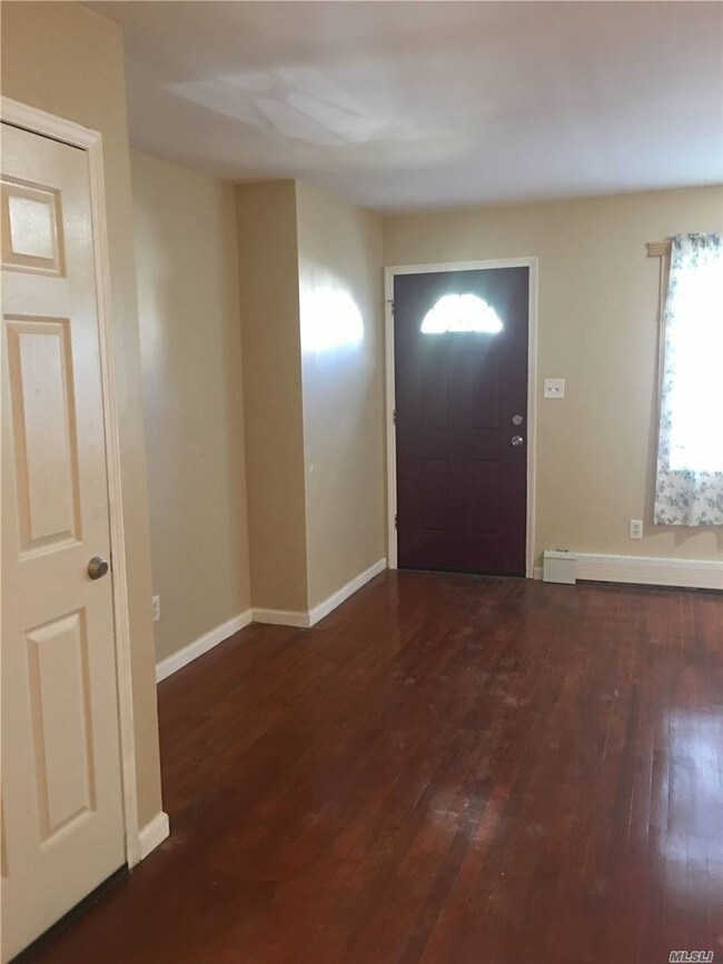 Building Photo - 325 Beach 86th St