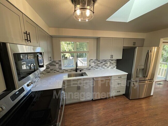 Foto del edificio - 2223 103rd St SE