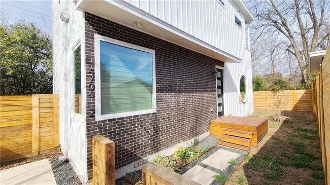 Building Photo - 4706 Sylvandale Dr
