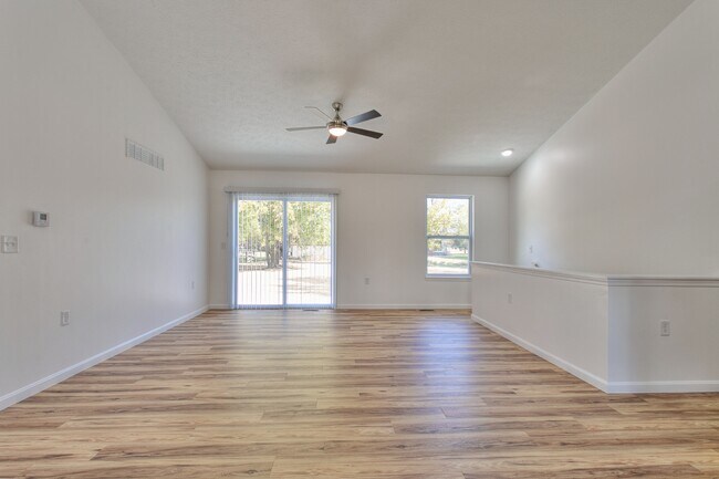 Foto del edificio - 1059 Waynoka Dr