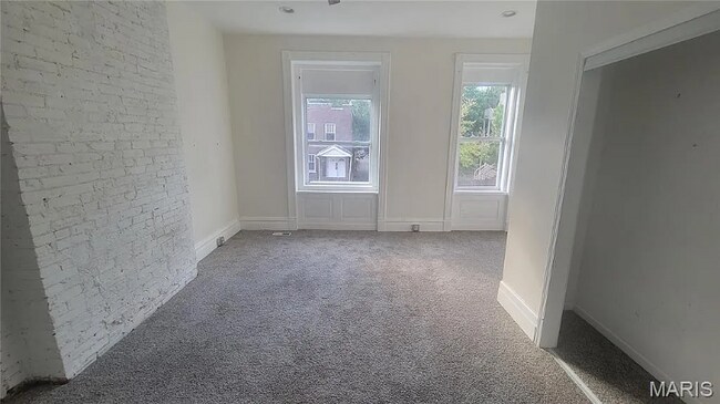 Foto del edificio - 3614 Iowa Ave