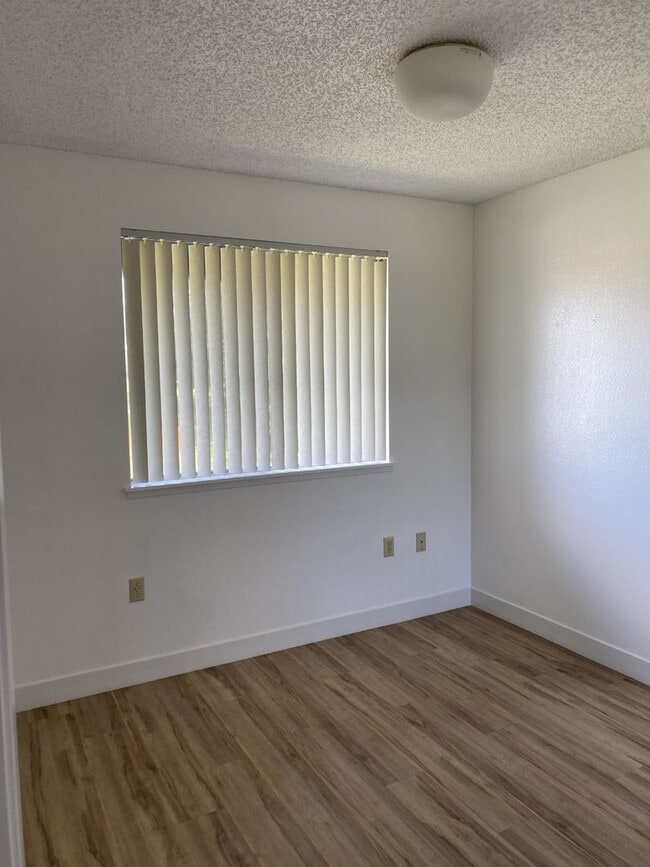 Building Photo - 95-1023-1023 Kuauli St