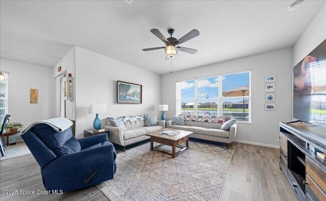 Building Photo - 4477 Trovita Cir