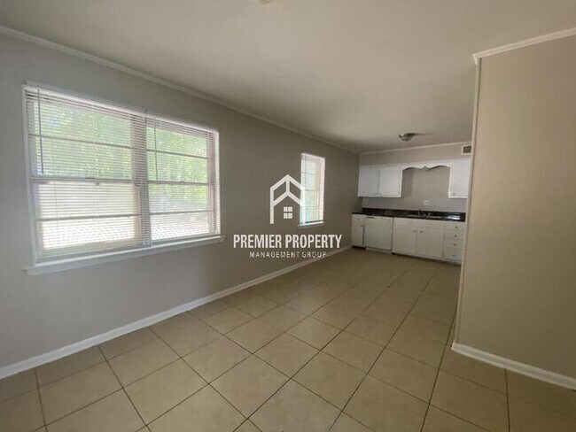 Building Photo - 2918 N Trezevant St