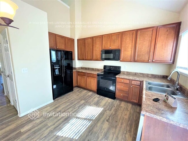 Building Photo - 9848 Kenton Cir