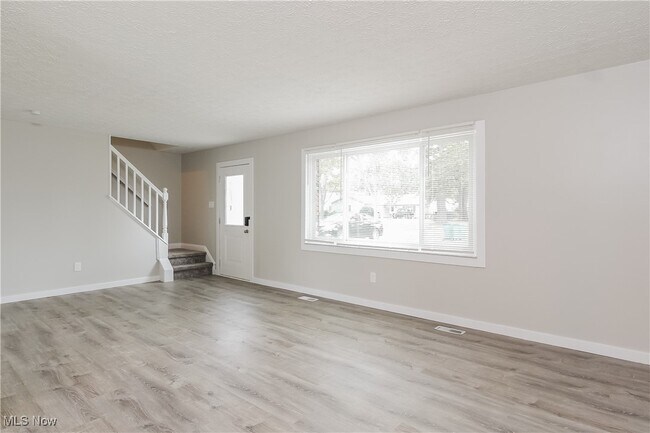 Foto del edificio - 4757 Orchard Rd