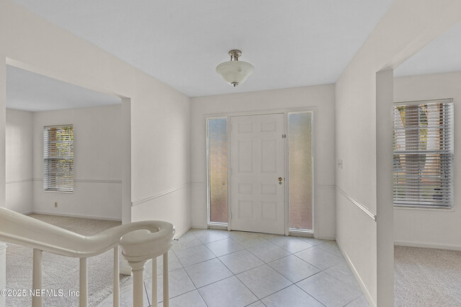 Building Photo - 1922 Holly Oaks Ravine Dr