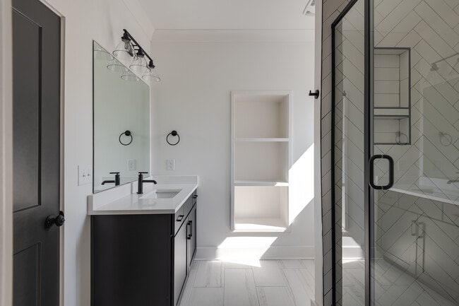 Photo - Cahal Ave Unit B House