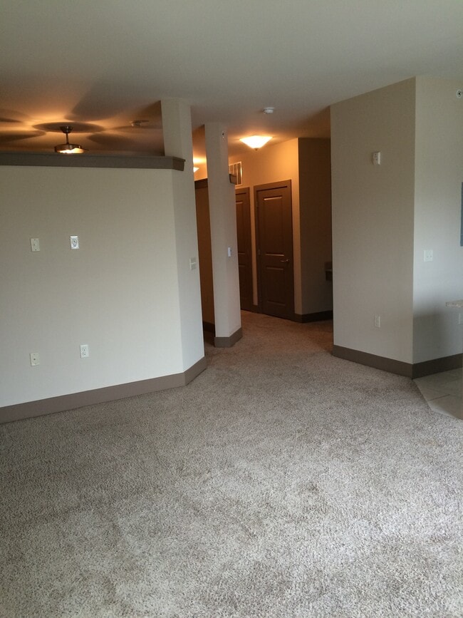 Building Photo - The Lofts at Willow Creek