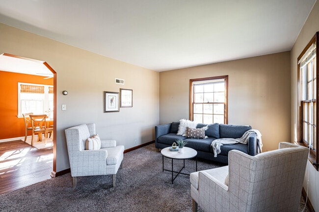 Foto del edificio - 2411 W Mill Rd