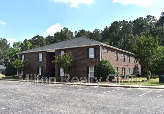 Building Photo - University Park Apartments