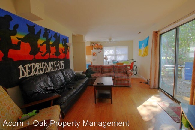 Foto del edificio - 321 Brooks St