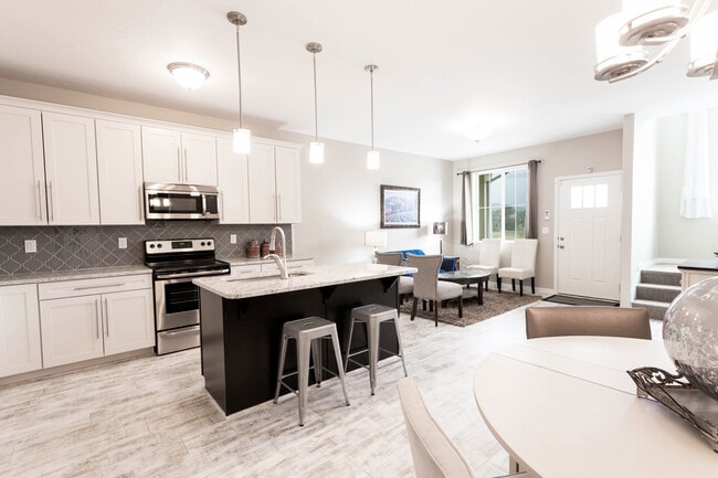 Kitchen/Great rm - 14938 S Emerald Pools Ln