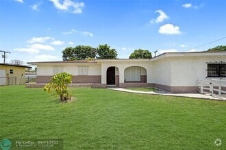 Building Photo - 4260 NW 173rd Dr
