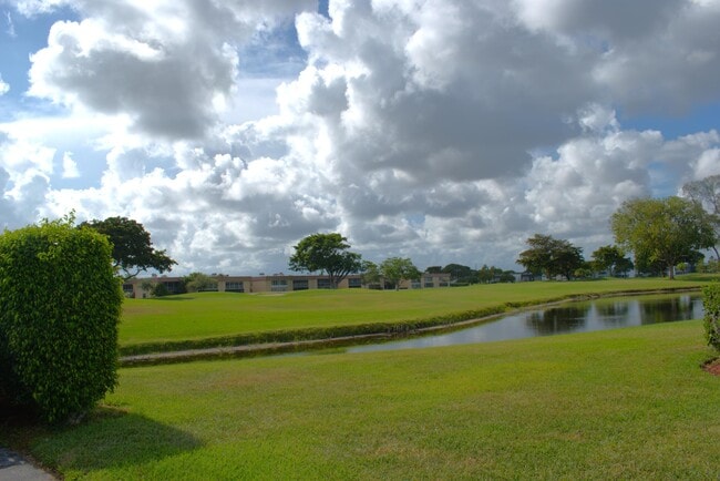 Building Photo - 185 Burgandy Way