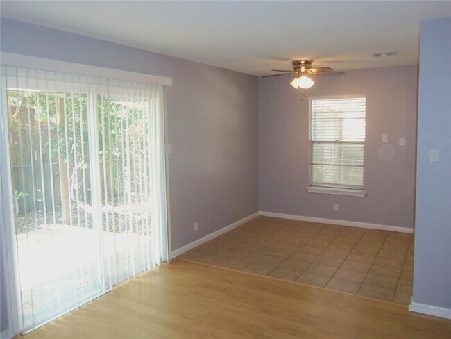 Building Photo - 3305 Dolphin Cove
